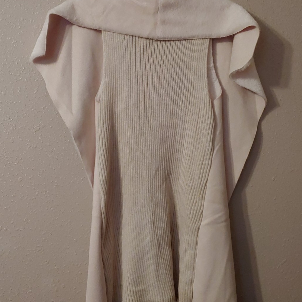 Fleece and faux suede vest - Picture 5 of 5